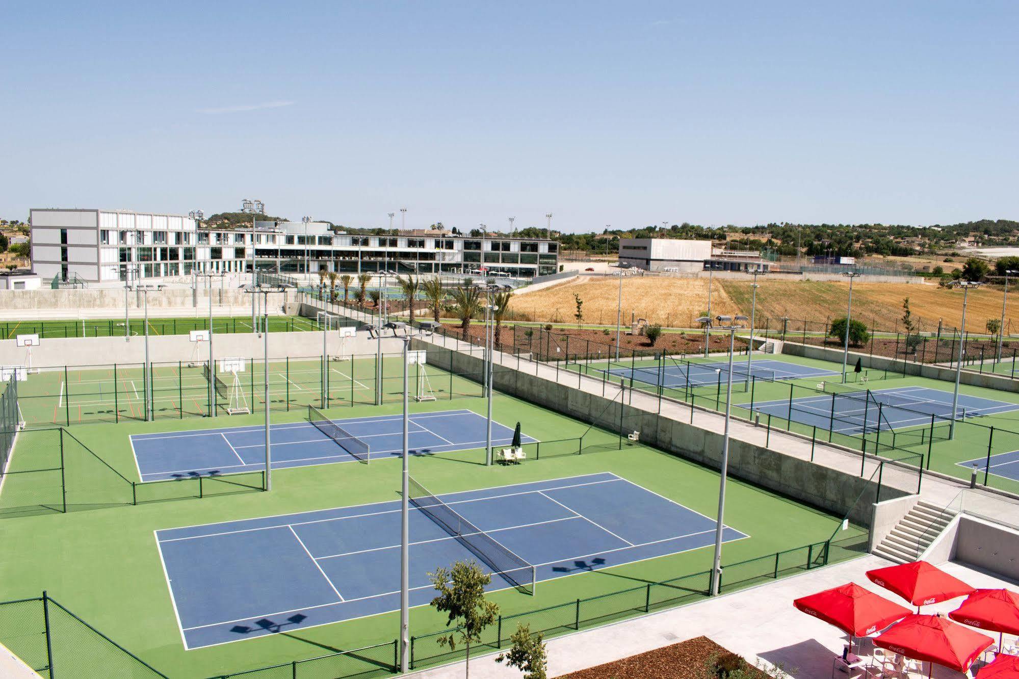 Rafa Nadal Sport Residence Манакор Екстер'єр фото